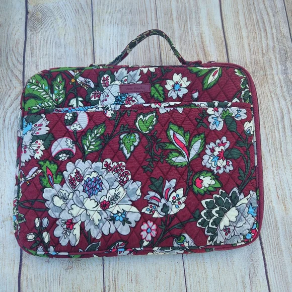 Vera Bradley Bordeaux Blooms Quilted Laptop Sleeve with Handle - Picture 1 of 7